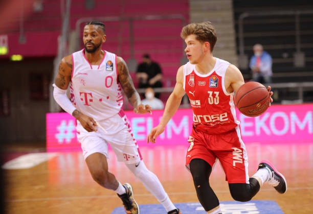 游弋于高低 游弋于高低